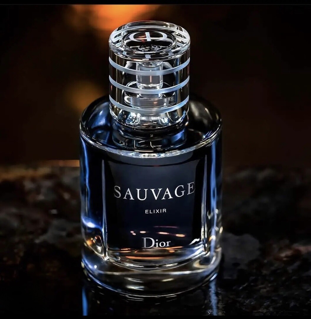 Dior объединились с Baccarat и выпустили эксклюзивное издание Sauvage