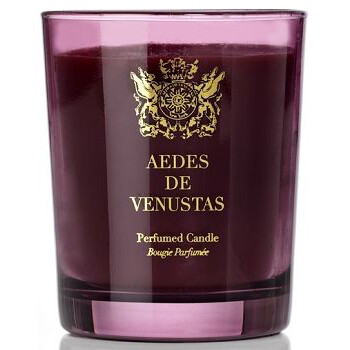 Perfumed Candle от Aedes de Venustas – новая праздничная ароматная свеча от известной парфюмерной галереи