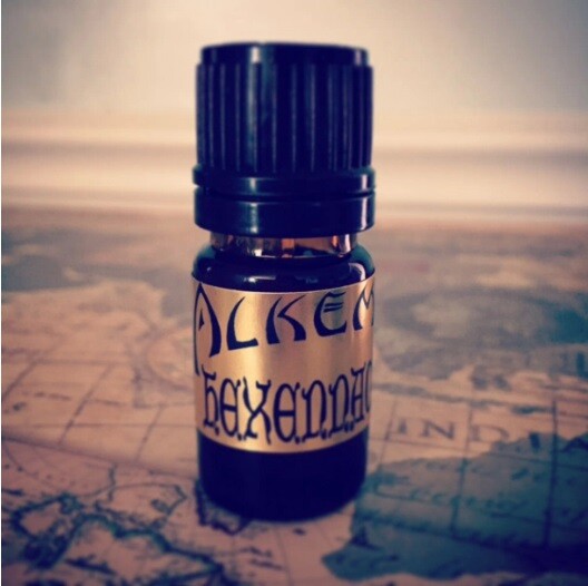 Hexennacht Perfume Oil от Alkemia Perfumes