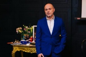 Пресс-конференция Серджио Момо по случаю запуска Casamorati и Sospiro в проектах MOLECULE