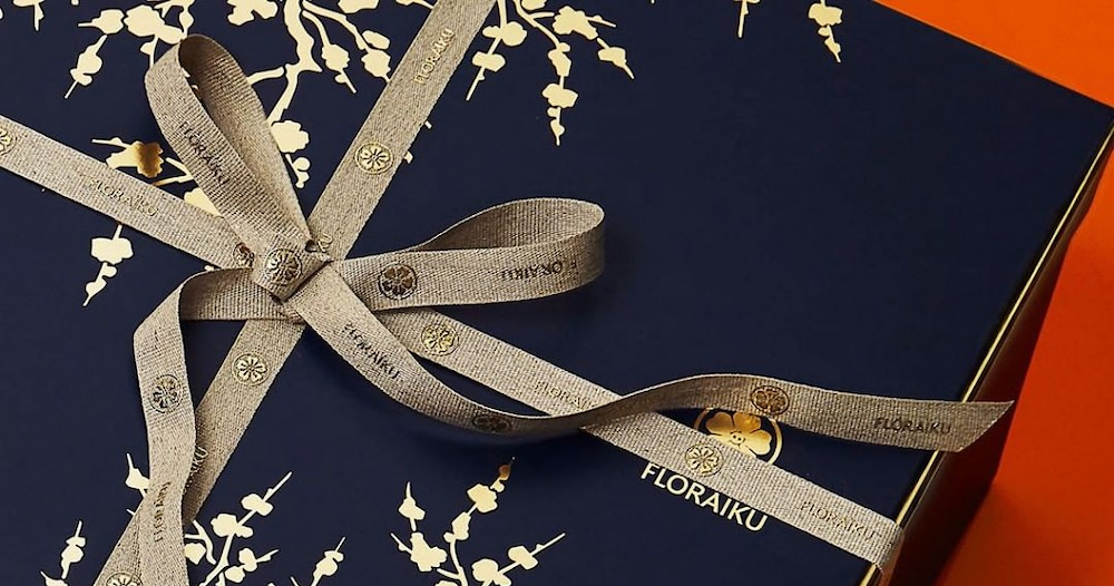 Свечи и фейерверки: Floraiku выпустили In the Dark и Surprise