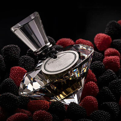 Deja Vu, Jasmine, Lola и Lurre от Signature Fragrances London