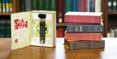Floral Curiosities от Anthropologie и Ineke в формате дорожных спреев