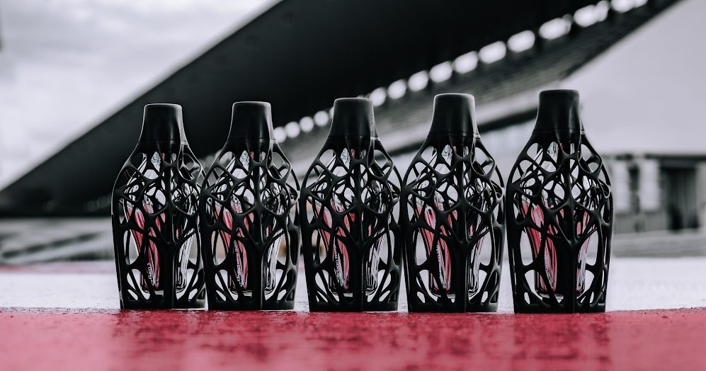 Formula 1 представила серию ароматов в футуристичных флаконах