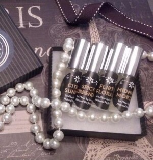 Flirty Florals и Midnight Mortals от La Fleur by Livvy