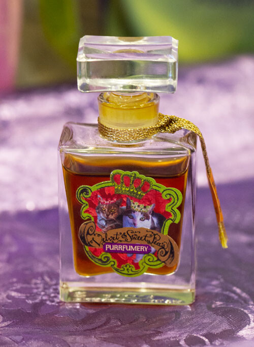 Fir Ever Young от Velvet & Sweet Pea’s Purrfumery – новый аромат, представленный на выставке Artisan Fragrance Salon