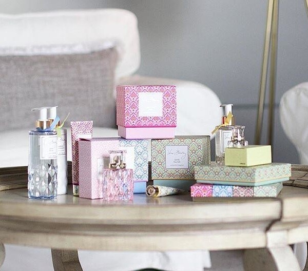 Vera Bradley - дебютные ароматы дома