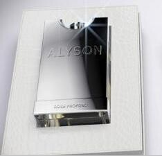 Дебютная коллекция духов нового бренда Alyson Oldoini