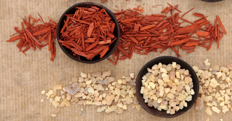 Смолы, специи и практическая магия: Robert Piguet выпустили аромат Atomica