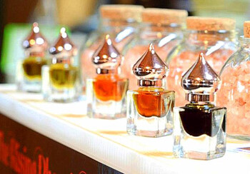 City Oud и Musk Rose от The Rising Phoenix Perfumery