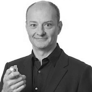 Этьен Букер