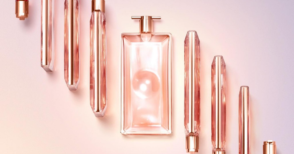 Ozon запускает продажи люксовой парфюмерии в партнёрстве с «Рив Гош»