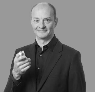 Этьен Букер