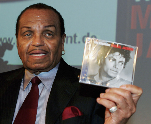 Joe Jackson назначил новую дату выпуска своего парфюма
