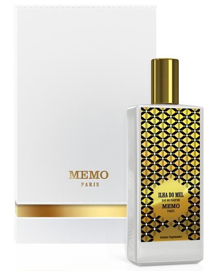 2_Memo_Ilha do Mel_perfume with pack.jpg