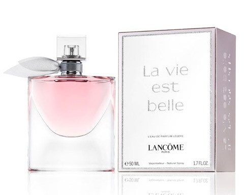 2_La Vie Est Belle L`Eau de Parfum Legere_with pack.jpg