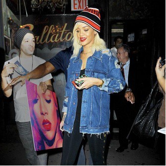 rihanna-335-8.jpg