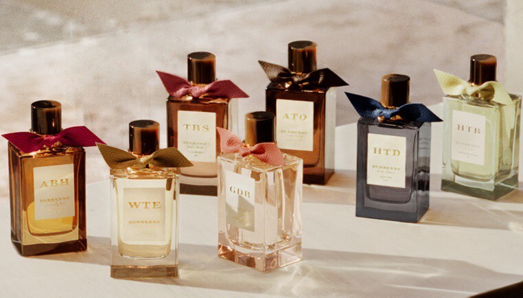 Burberry_Bespoke_line.jpg Burberry_Bespoke_line.jpg