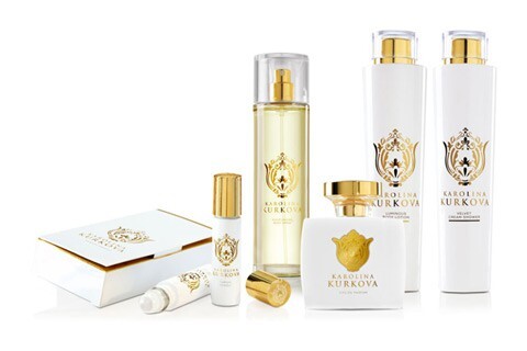 3_Karolina Kurkova_complect.jpg