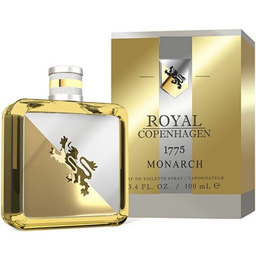 Royal Copenhagen_1775 Monarch_with pack.jpg