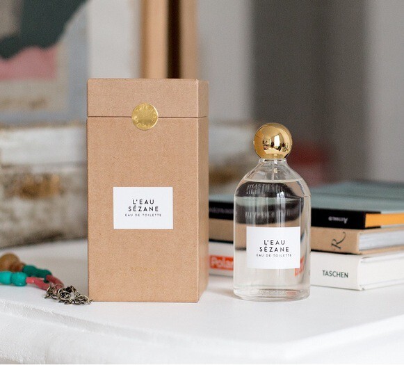 2_LEau Sezane_perfume with pack.jpg