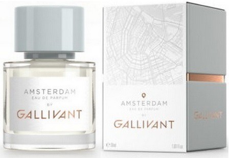 Gallivant_Amsterdam_with pack.jpg