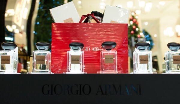 5_Armani_store.jpg