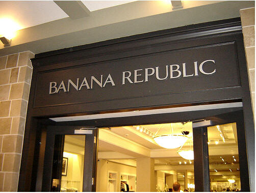 2_Banana Republic_store.jpg