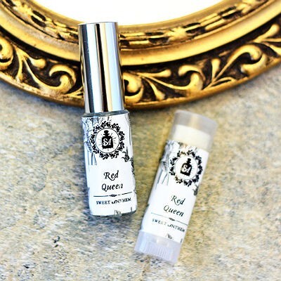 Red Queen two.jpg Red Queen two.jpg