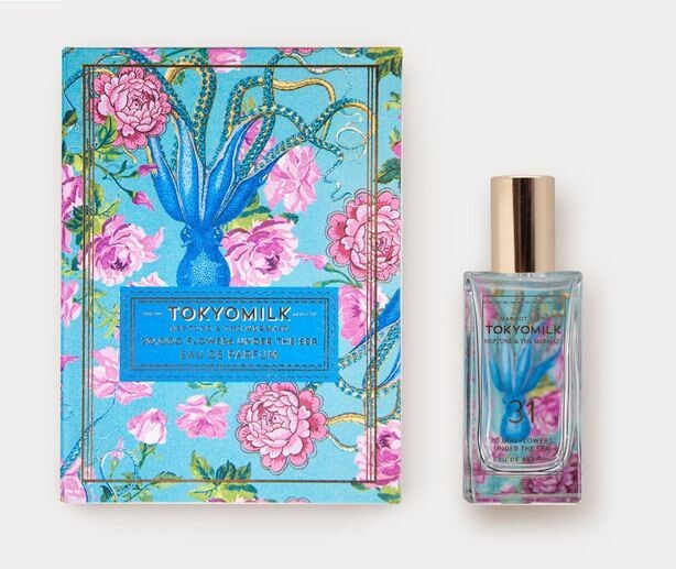 Flowers Under The Sea.jpg Flowers Under The Sea.jpg