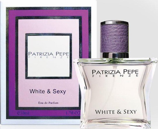 3_Patrizia Pepe_White and Sexy_perfume with pack.jpg