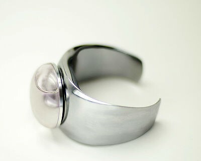 obo-bracelet-2.jpg obo-bracelet-2.jpg