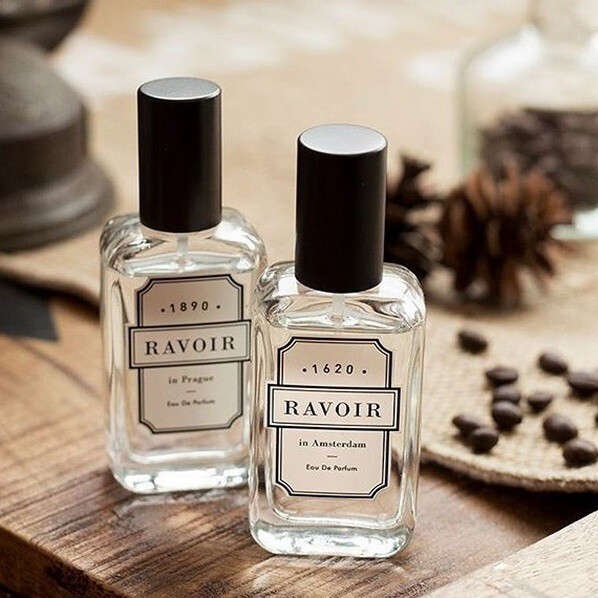 Missha_1620 In Amsterdam and 1890 In Prague.jpg Missha_1620 In Amsterdam and 1890 In Prague.jpg