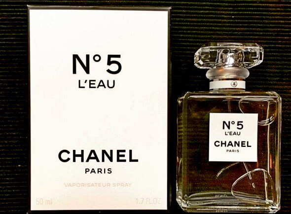 5_Chanel No.5 L`Eau_with pack.jpg