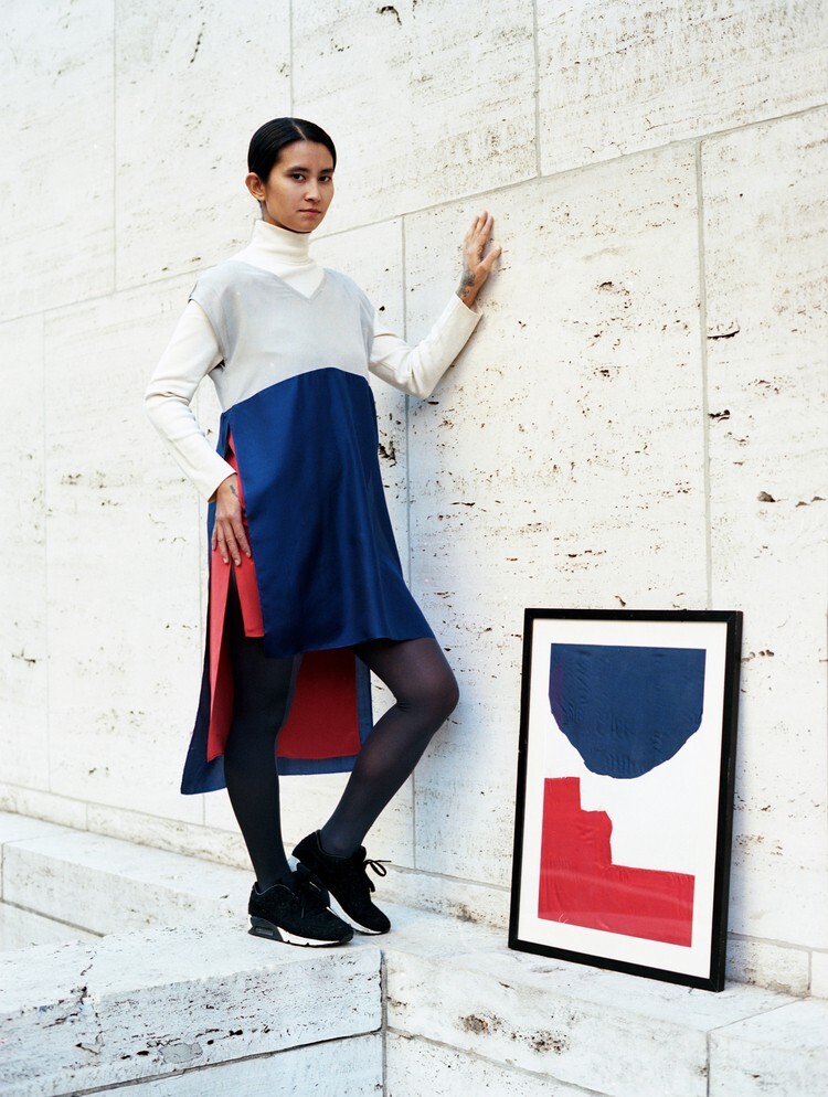 1_Clothes red blue.jpg