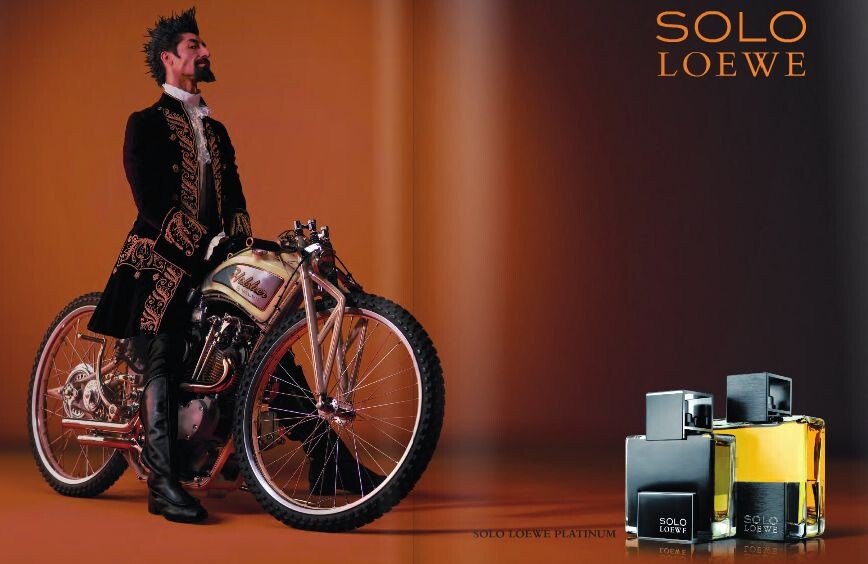 2_Loewe Solo_Loewe Platinum_with_men.jpg 2_Loewe Solo_Loewe Platinum_with_men.jpg