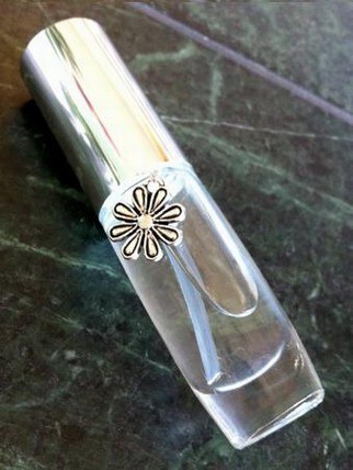 3_1_DSH Perfumes_Perfume.jpg