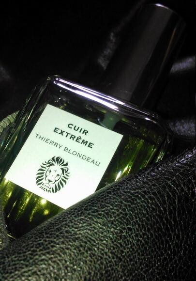 3_Thierry Blondeau_Cuir Extreme_poster.jpg 3_Thierry Blondeau_Cuir Extreme_poster.jpg