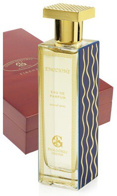 2_Emozione_with pack.jpg 2_Emozione_with pack.jpg