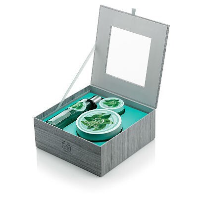 Fuji Green Tea in box.jpg