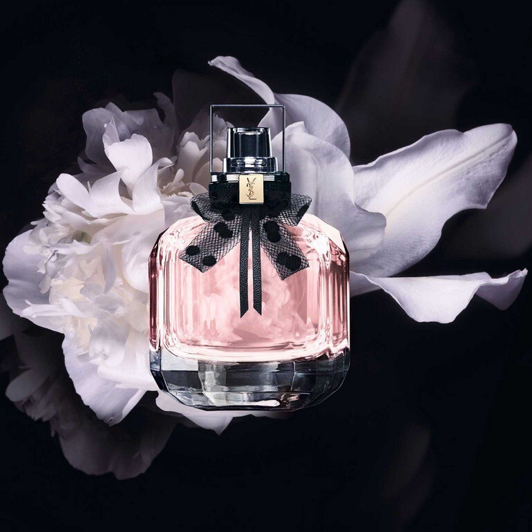 Yves Saint Laurent_Mon Paris Eau de Toilette_poster_titlle.jpg Yves Saint Laurent_Mon Paris Eau de Toilette_poster_titlle.jpg