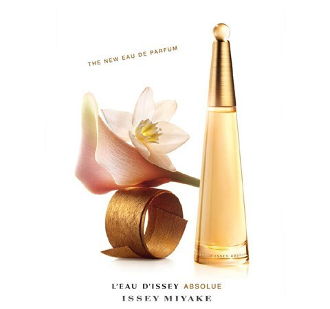 2_Issey Miyake L`Eau_perfume_with_flawer.jpg