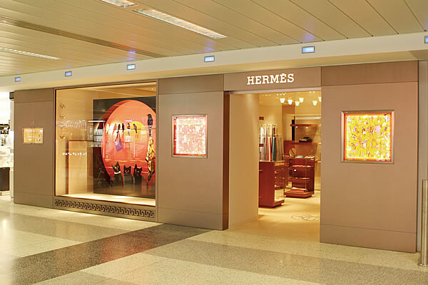 3_Hermes in airport of Lebanon.jpg