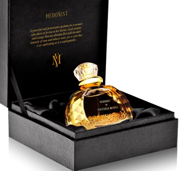 2_Hedonist_with pack.jpg