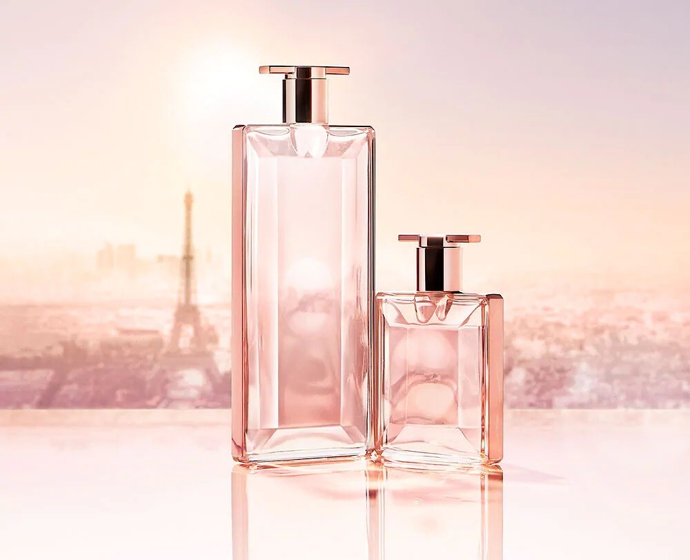 nouveau-feminin-2019-nm-visuel-lifestyle-voyage-1-carre.jpg