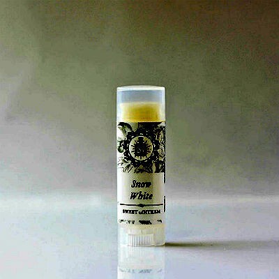 Snow White solid.jpg Snow White solid.jpg