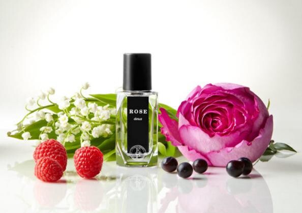 2_Etre Au Parfum_Rose Deux_poster.jpg