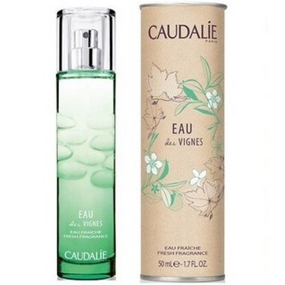 Caudalie_Eau des Vignes_perfume with pack.jpg Caudalie_Eau des Vignes_perfume with pack.jpg