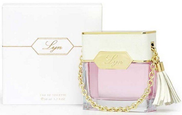 3_Lyn Eau de Toilette_with pack.jpg