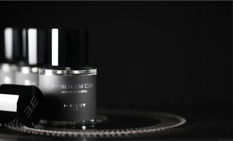 extrait-de-parfum-intro-2.jpg